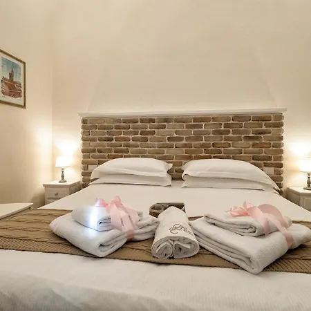 Alojamento de Acomodação e Pequeno-almoço Bandbfirenze 8 Cittadella 8 *