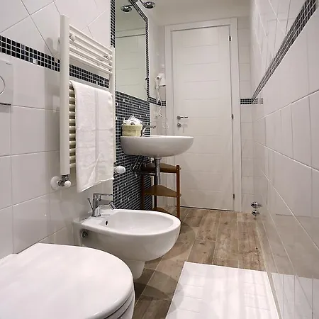 Alojamento de Acomodação e Pequeno-almoço Bandbfirenze 8 Cittadella 8 *